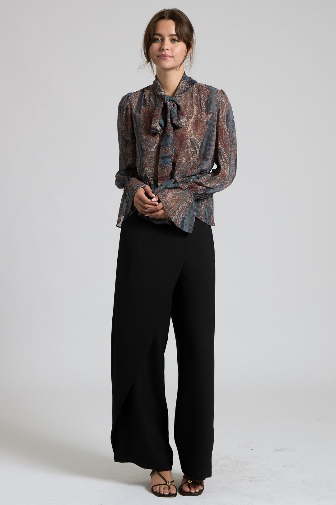 Harlen blouse in navy