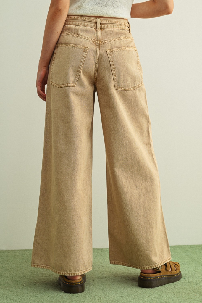 Gwen wide leg jeans in taupe