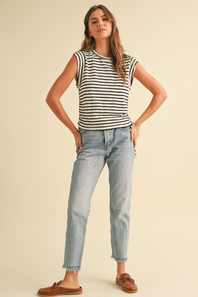 June stripe tie side tee