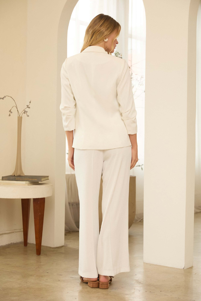 Nora blazer in white