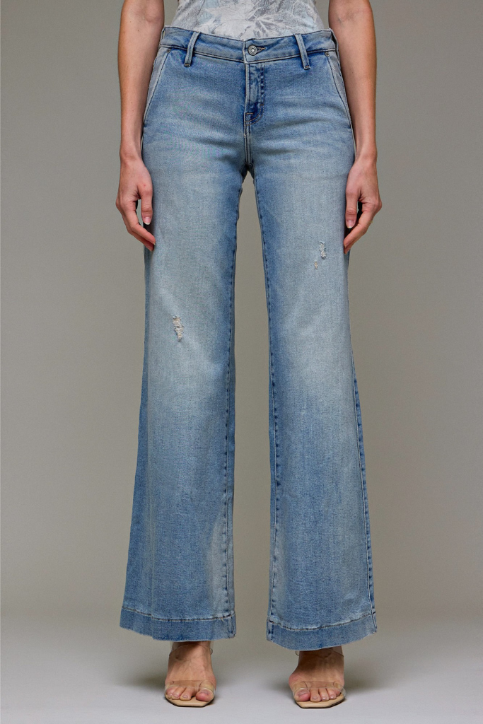 Vera jean in light wash
