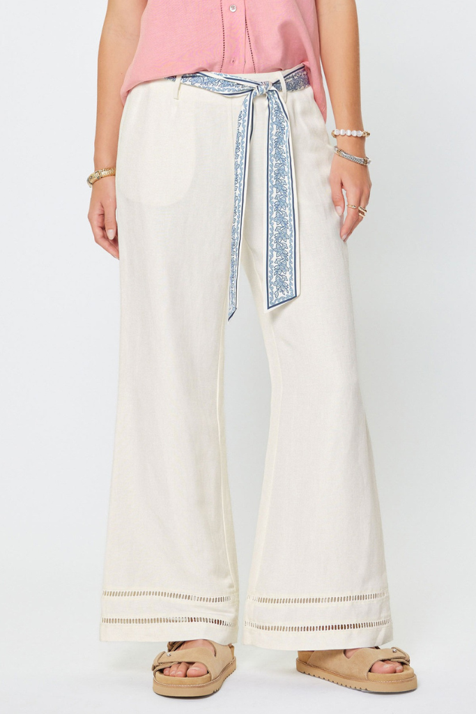 Cassie pant in white