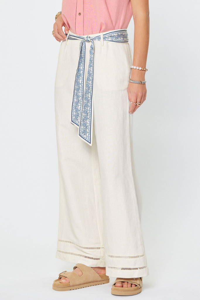 Cassie pant in white