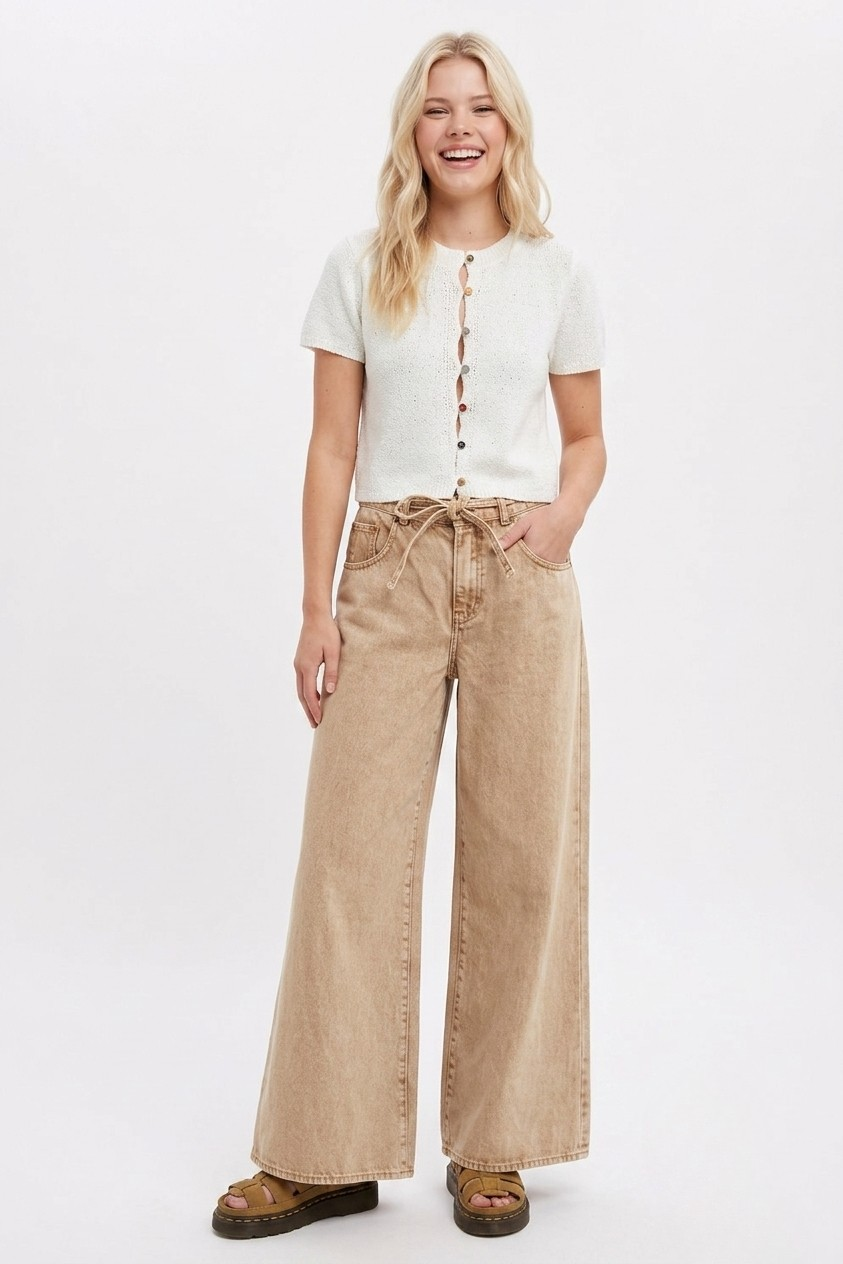 Gwen wide leg jeans in taupe