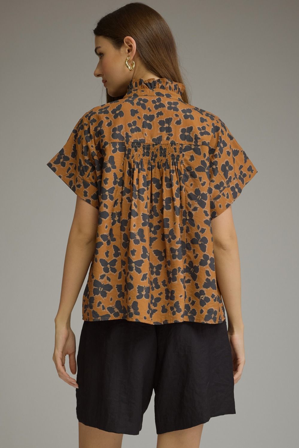 Hazel short sleeve blouse in brown