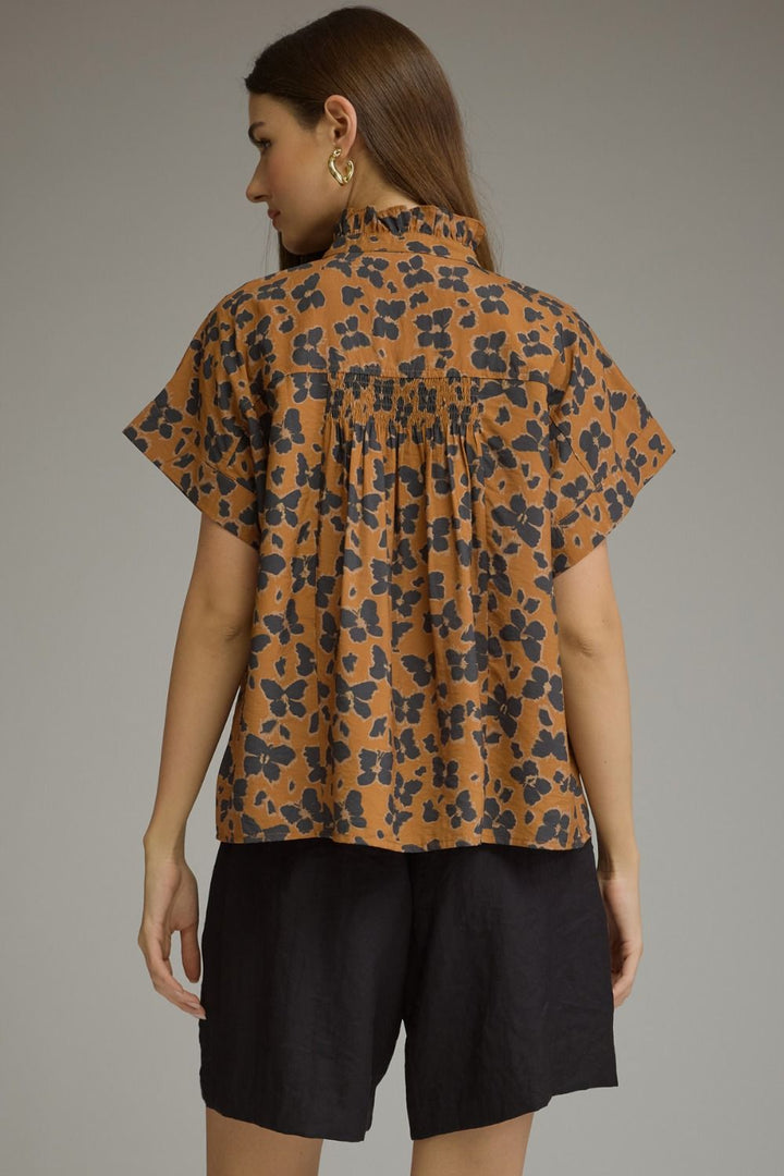 Hazel short sleeve blouse in brown